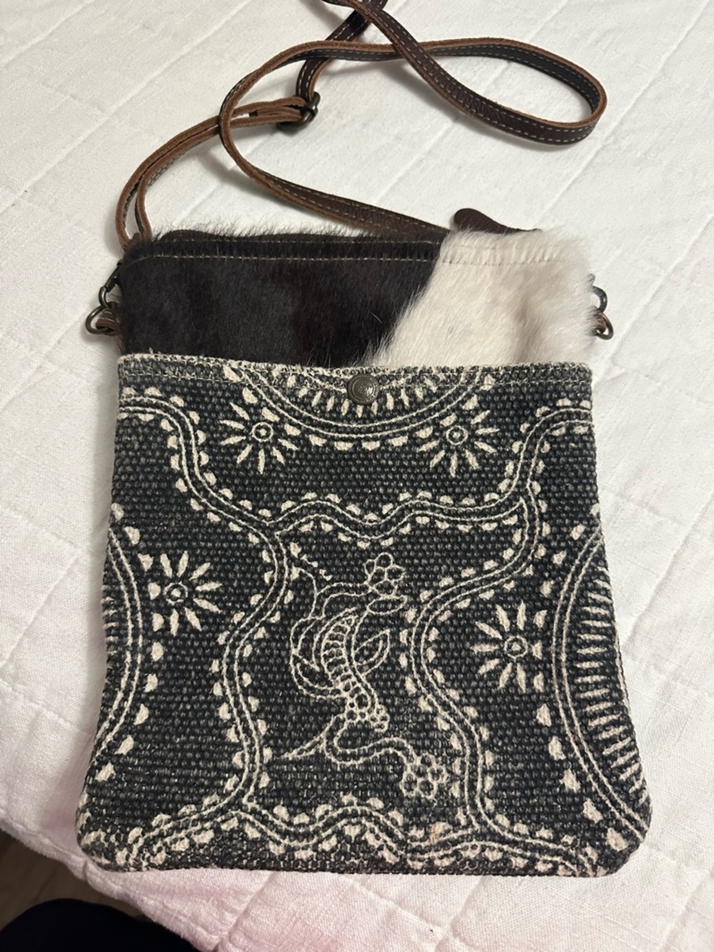Myra Bag Slim Crossbody